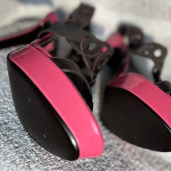 BCBGirl brown and pink heels - Picture 7 of 11